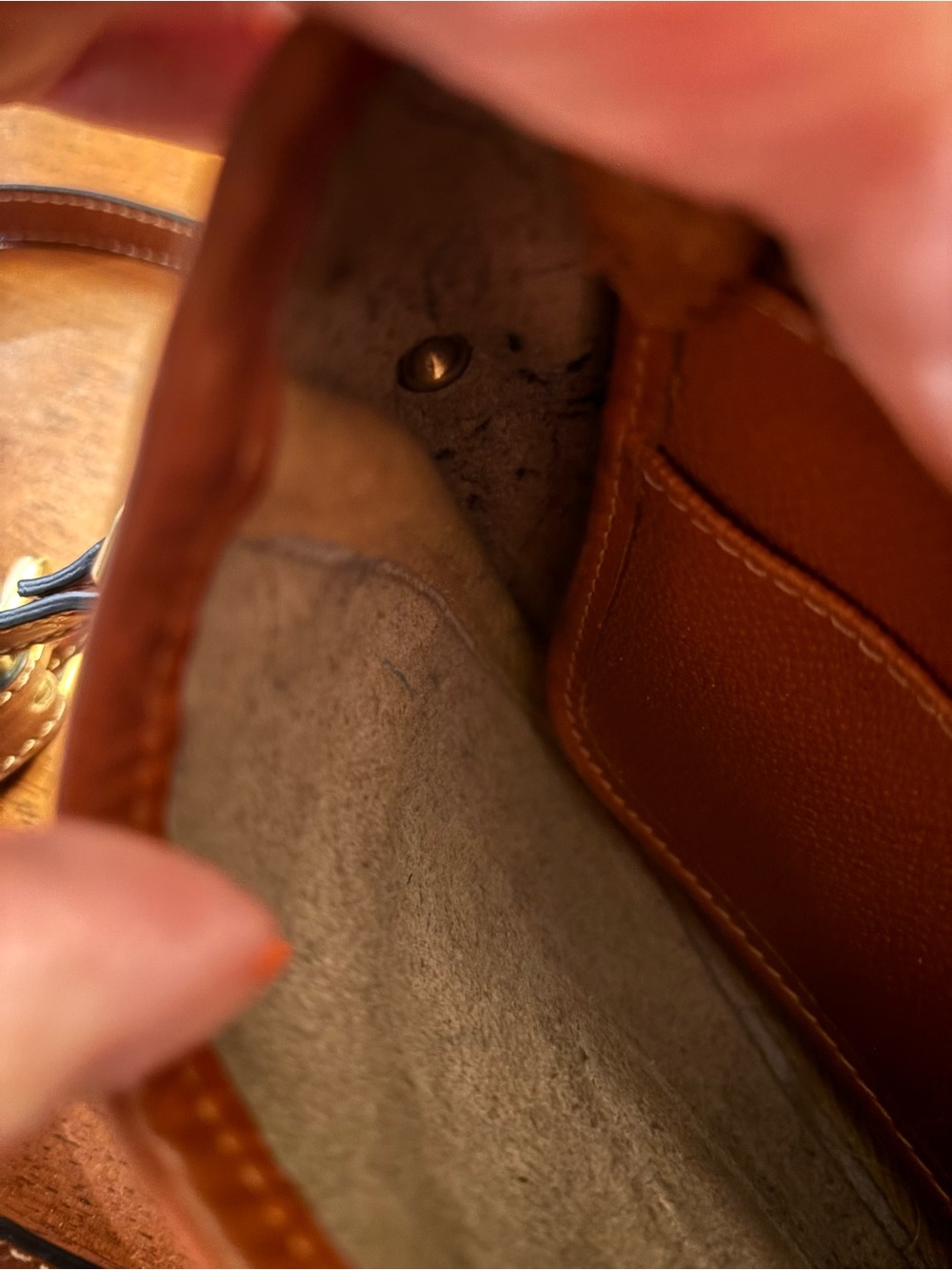 Vintage Dooney & Bourke Taupe Pebbled Leather Crossbody with Brown Trim Small - Picture 11 of 11
